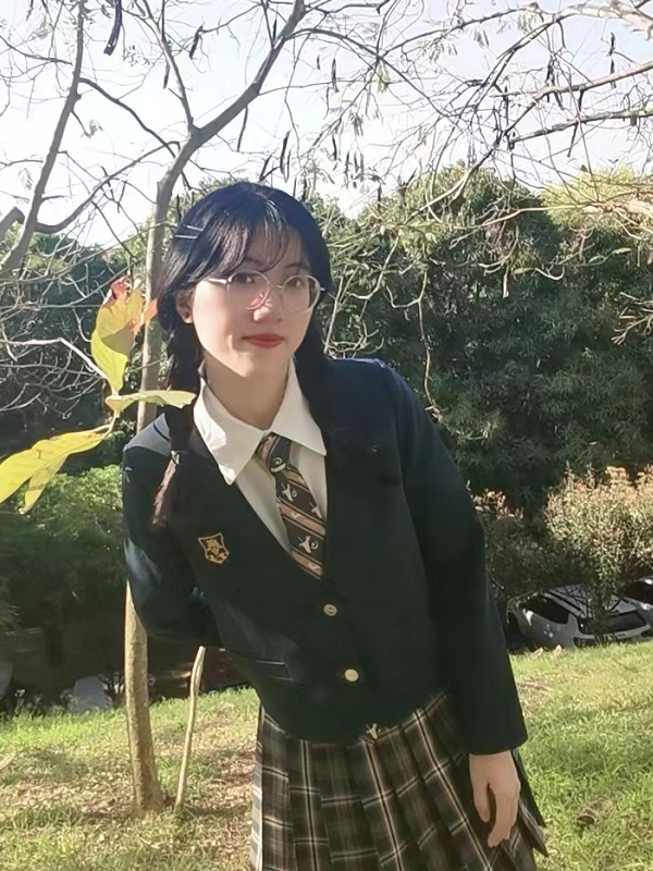 22级 池奇洲