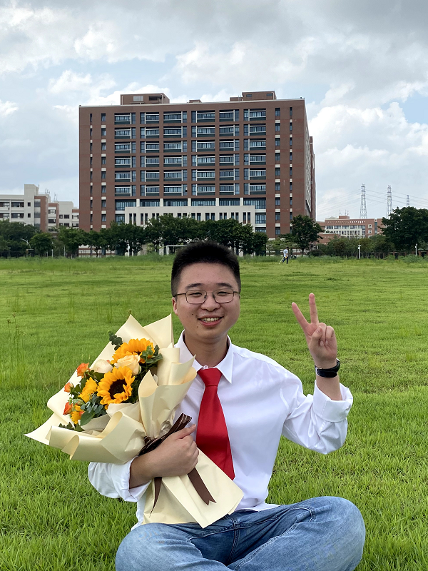 22级 刘芝瑜